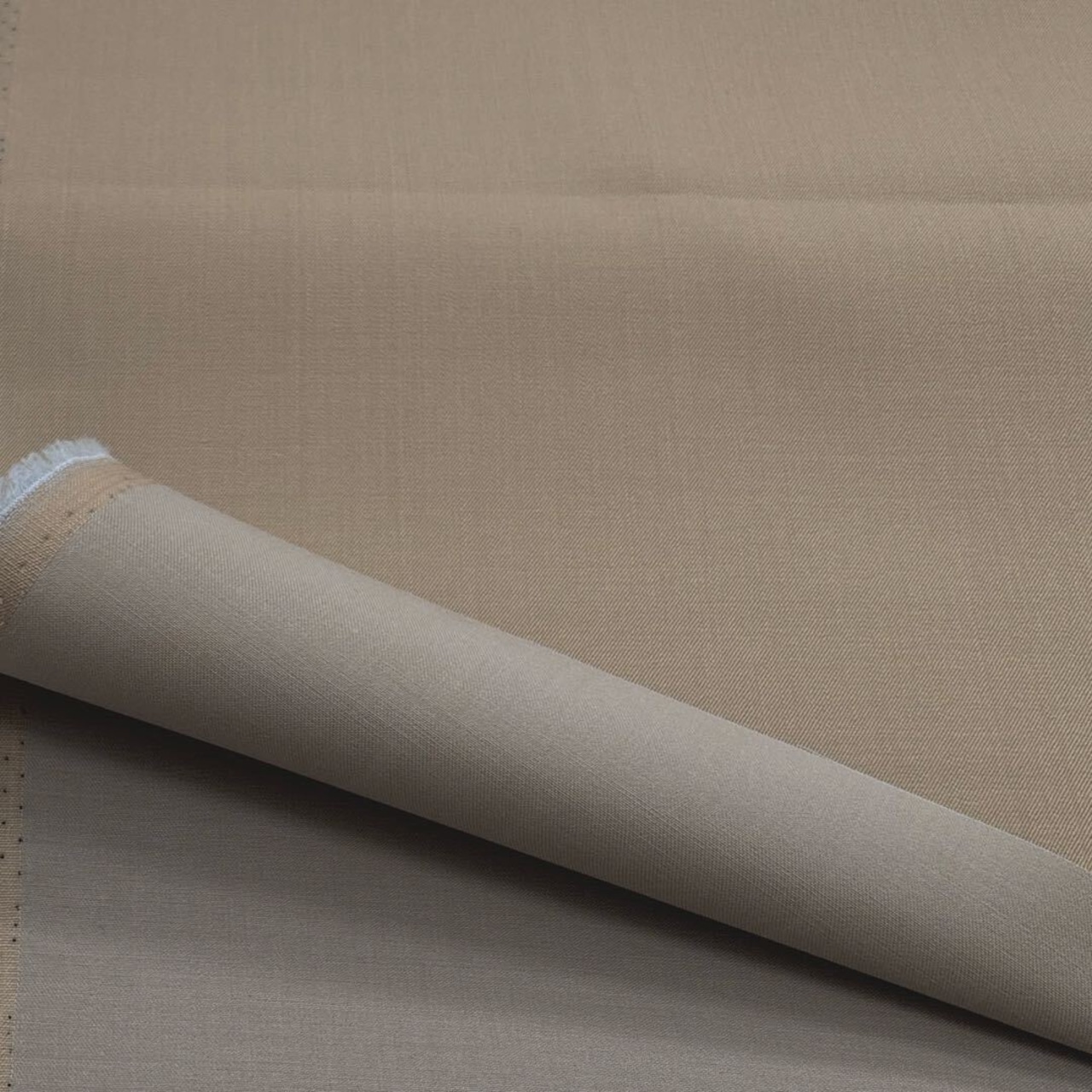 ★TB983◆2m◆ウールポリエステル混先染めツイル生地◆ベージュ×ライトブルー