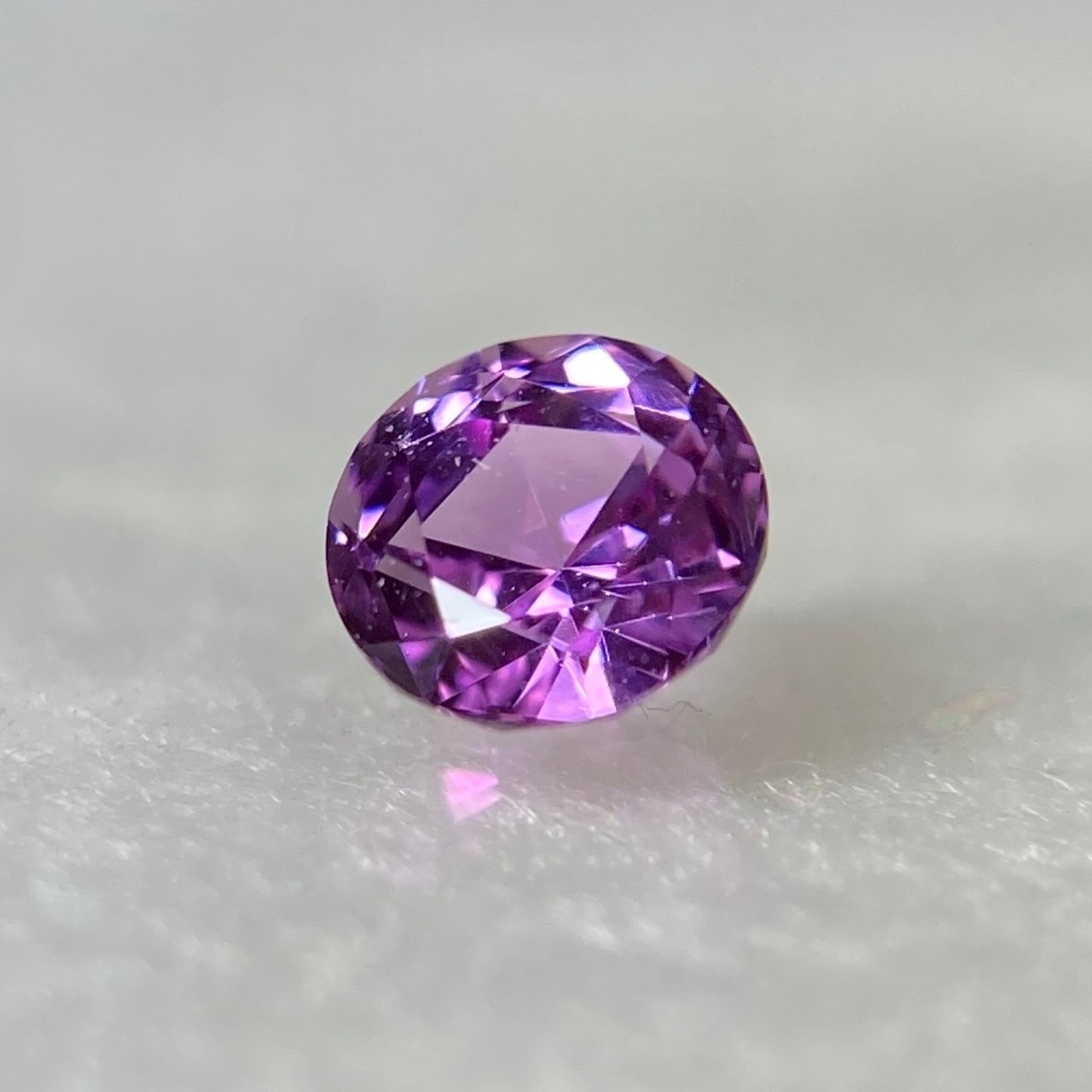 ローズカットサファイア  約3.4mm*2.3mm r-0296