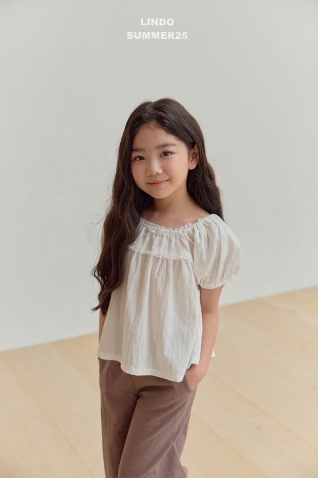 ꒰ 即納 ꒱ pretty blouse / LINDO