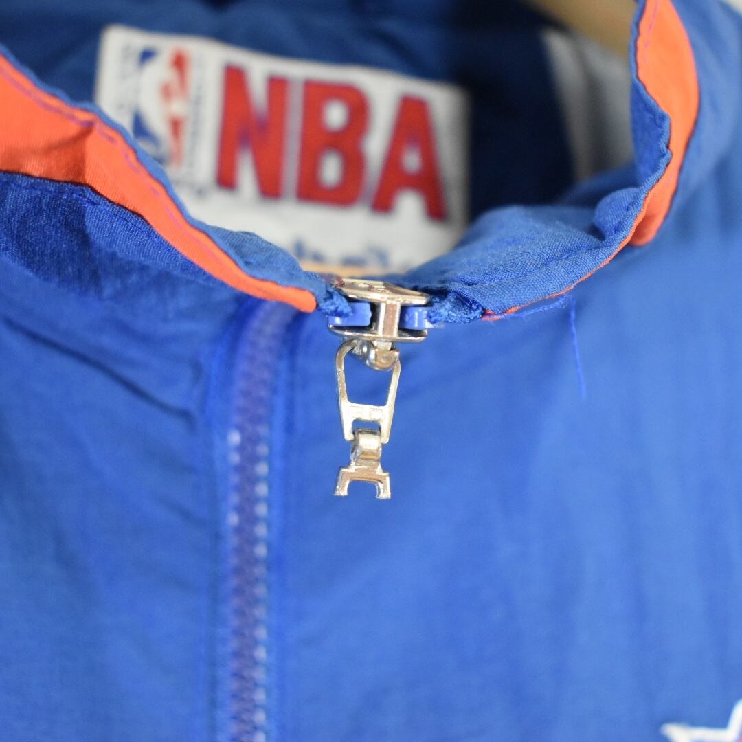 NBA Reebok KNICKS ニックス ブルー ナイロンジャケット刺繍ロゴ