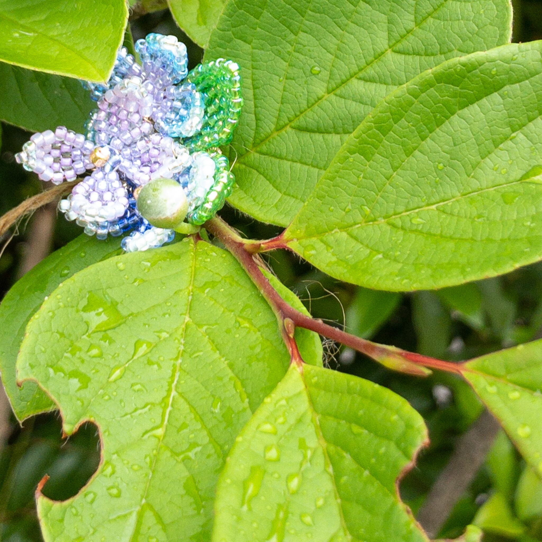 紫陽花のビーズステッチヘアゴム | うさのひみつきち