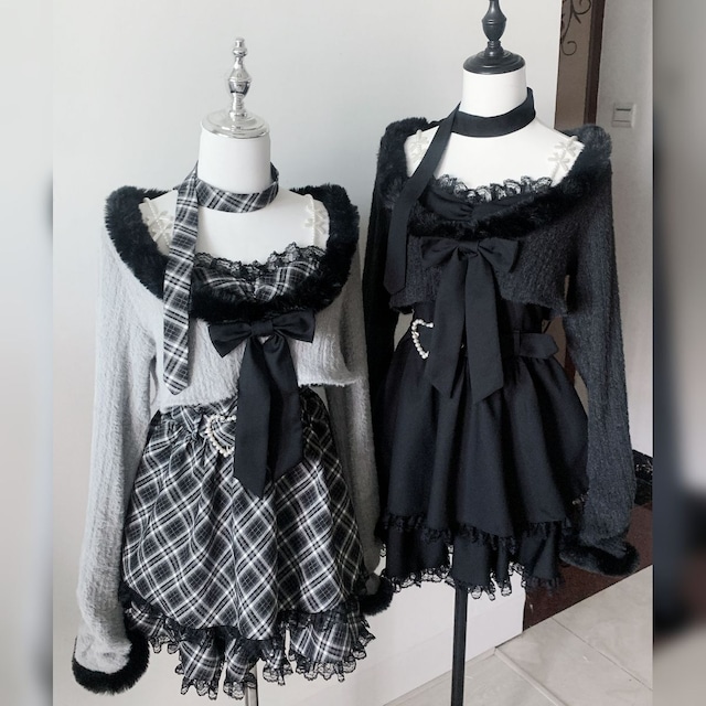 モノトーンガーリーファトリムセータージャンスカセット