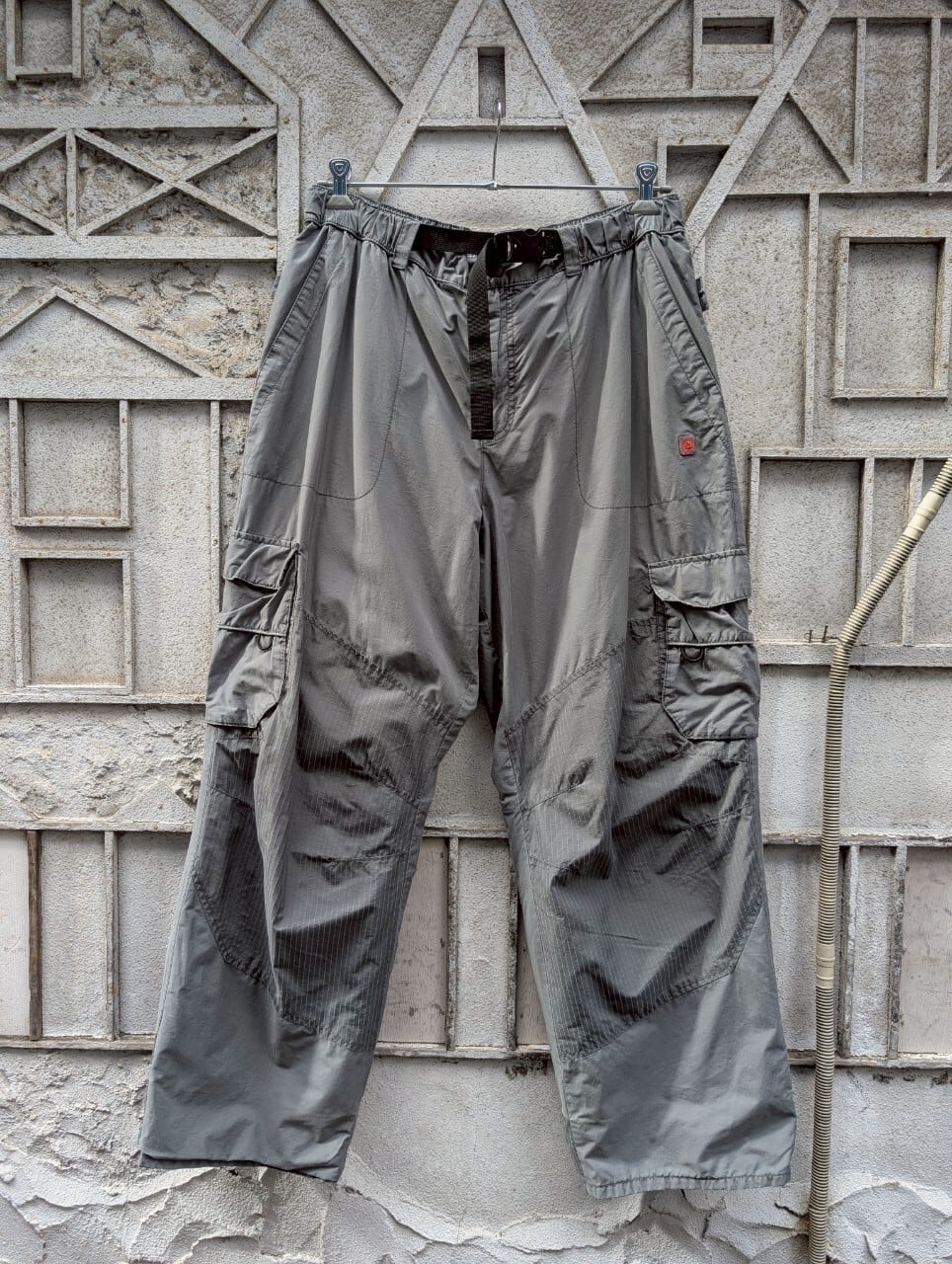 "OLD NAVY" nylon tech cargo pants