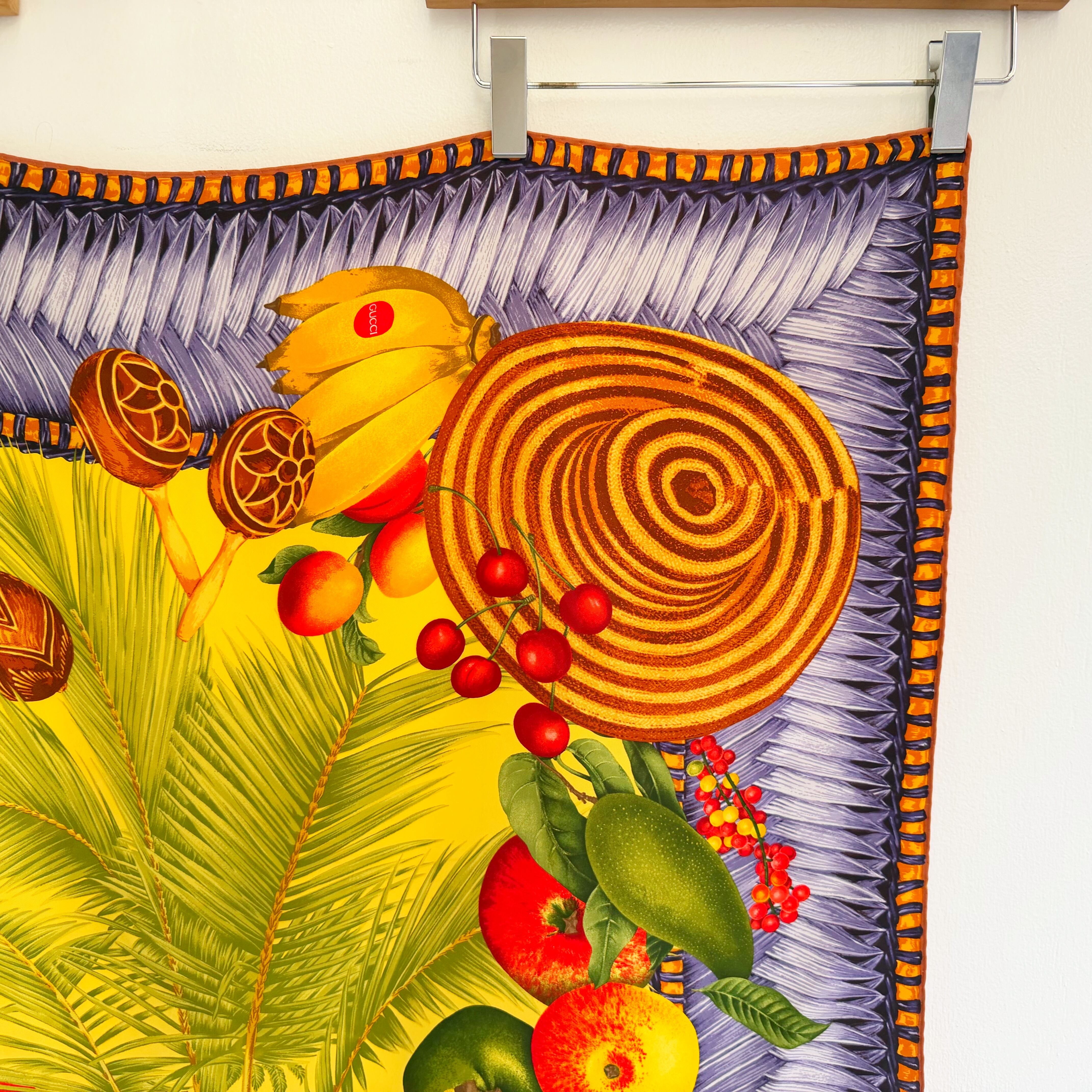 dead stock- GUCCI silk fruits scarf | TOKYO LAMPOON online shop