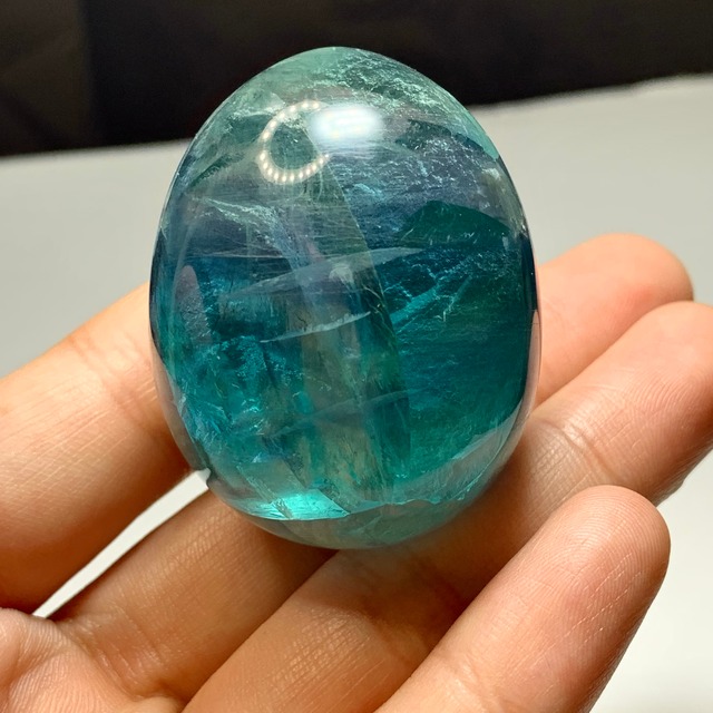 T52.グラデーションが可愛い☆フローライト たまご
