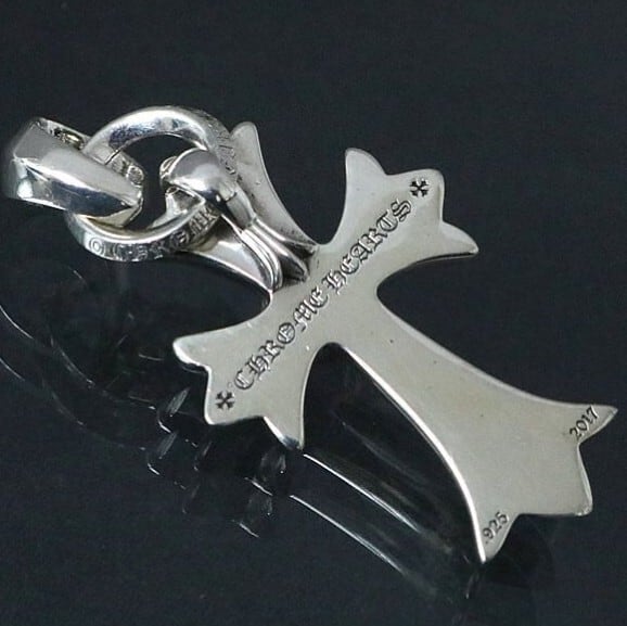 CHROME HEARTS クロムハーツ ハートスモールクロス ウィズベイル CHROME HEARTS クロムハーツ ハートスモールクロス ウィズベイル