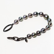 [BRISTOL] 黒蝶真珠ブレスレット( ブラックチェーン）M size