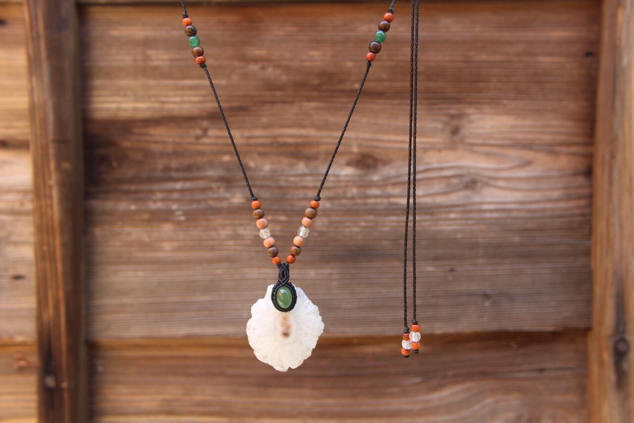 Solar Quartz & Serpentine micro macrame woody pendant