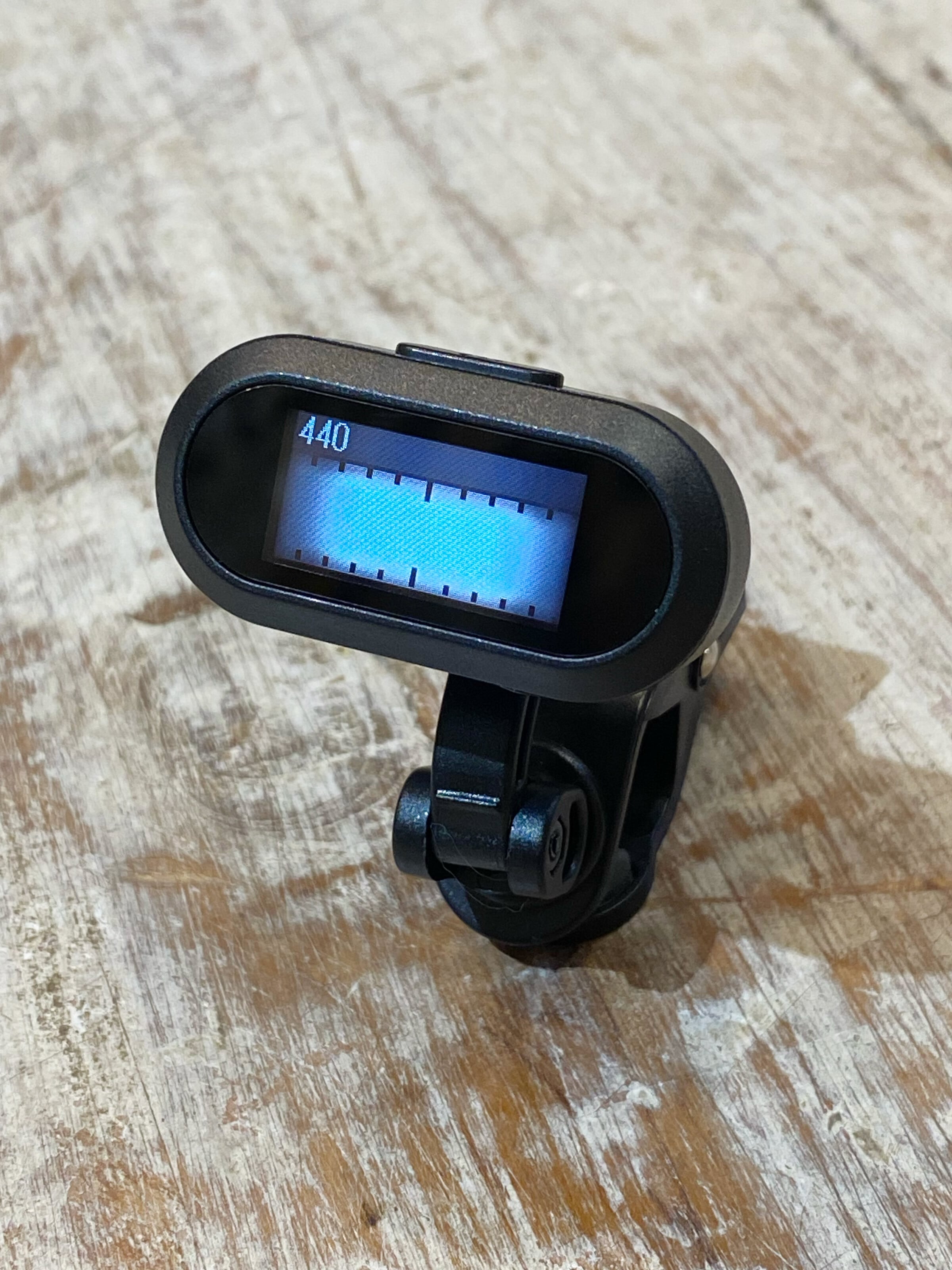 Aroma クリップチューナー AT-800 カラー液晶ディスプレイ USB充電