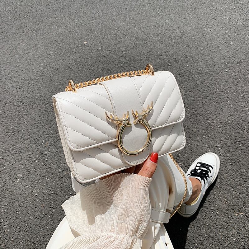 新しい小さなバッグ女性のバッグ2020新しいタイドネット赤いファッションチェーンメッセンジャーバッグ夏の野生のショルダー小さな正方形のバッグ Tiancai_Wing_Bag6520841