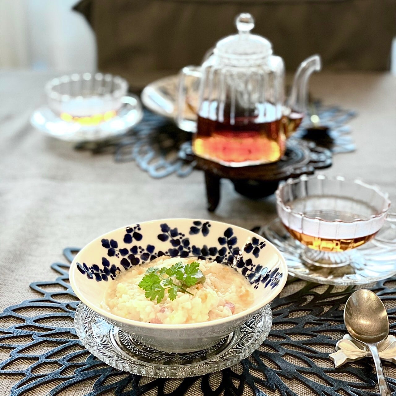 【波佐見焼】【中善】【アラベスク】【ボウル小】 唐草模様 植物柄 手描き ボール 小鉢 取鉢 波佐見焼 おしゃれ 大人　カラフル　かわいい