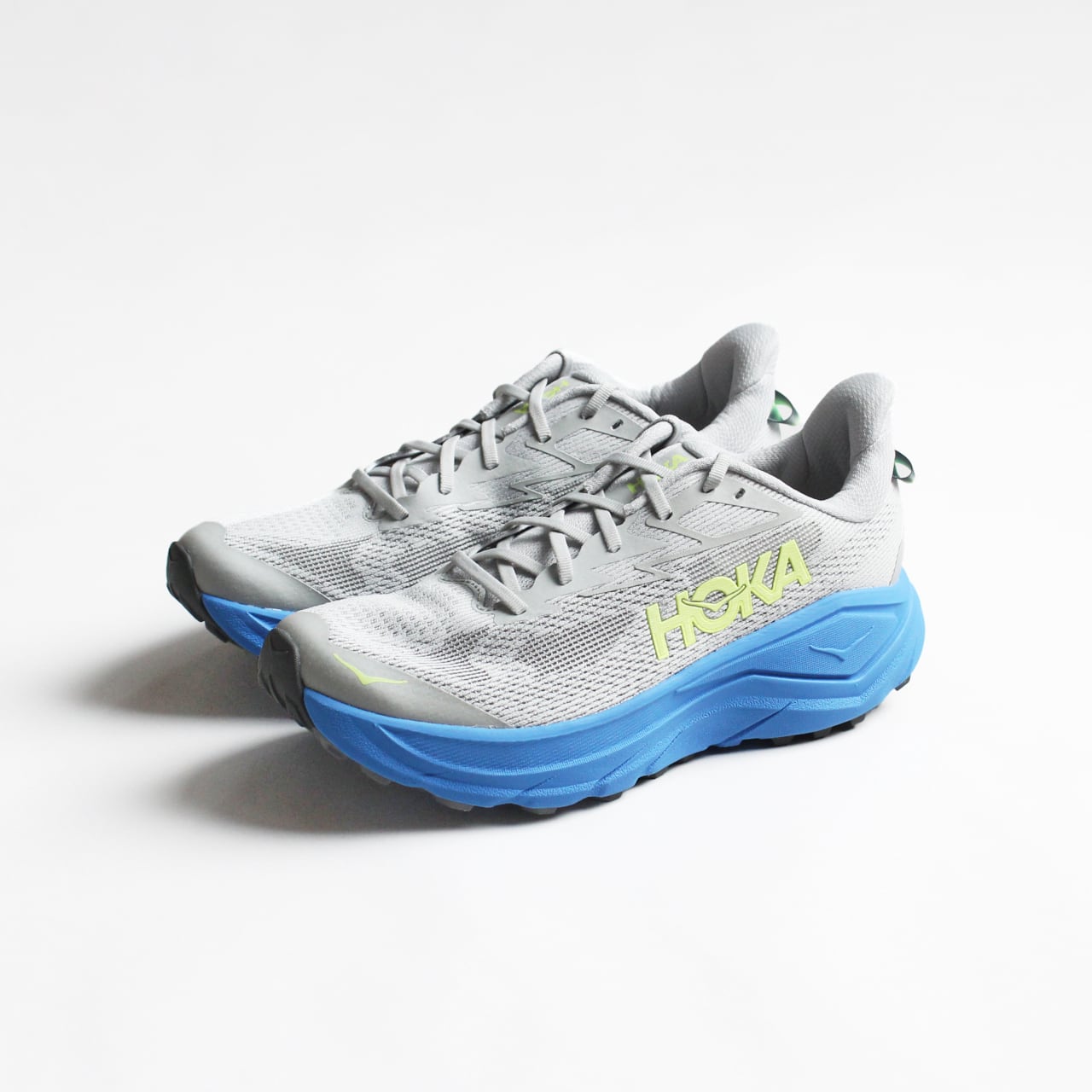 HOKA(ホカ)CHALLENGER 8 -スターダスト / バーチャル ブルー メンズ トレイルランニング シューズ