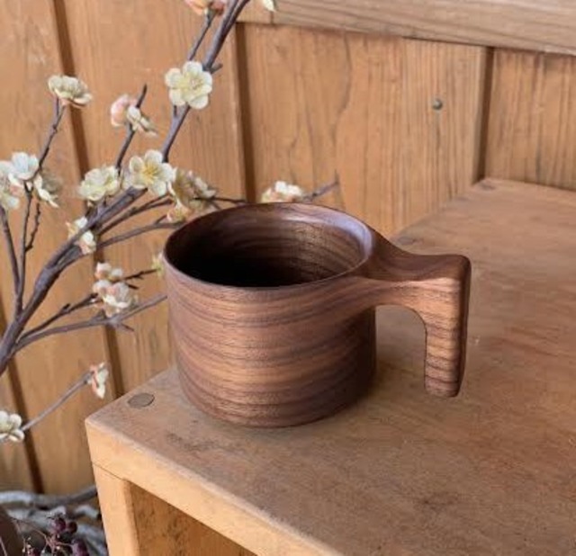 【☆小ぶりなマグカップ】木製マグカップ　wooden mag　ウオールナット
