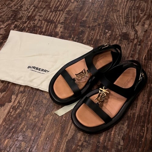 BURBERRY LONDON バーバリーロンドン ロゴサンダル ブラック系 BURBERRY LONDON バーバリーロンドン ロゴサンダル ブラック系