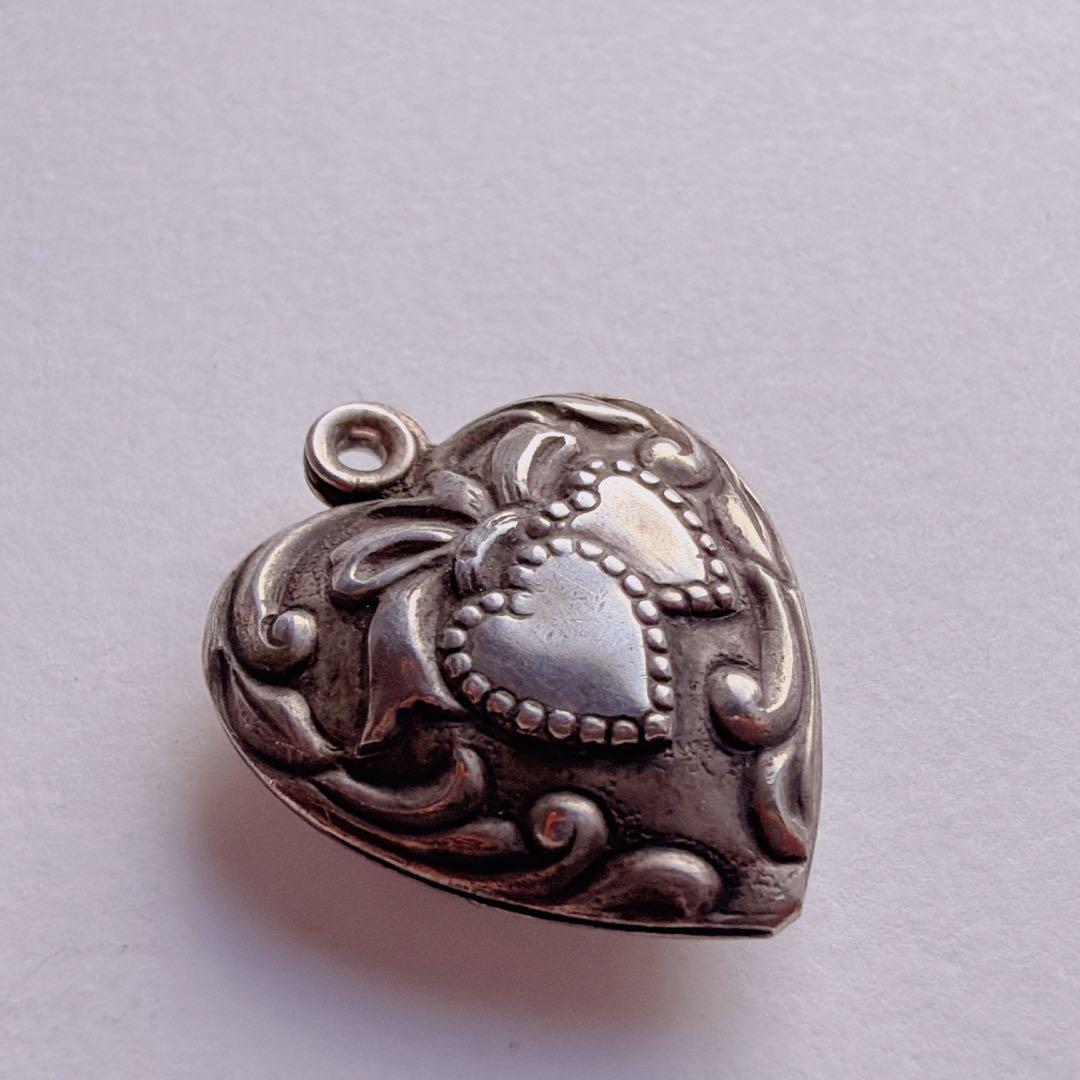 【J366】10s -40s リボン ダブルハート スウィートハートジュエリー ヴィンテージ チャーム