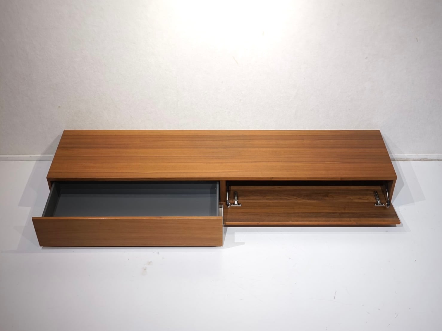 2美品！ボーコンセプト Lugano ルガーノTV ボード　定価23万 BoConcept ボーコンセプト Lugano ルガーノ テレビボード TVボード AV