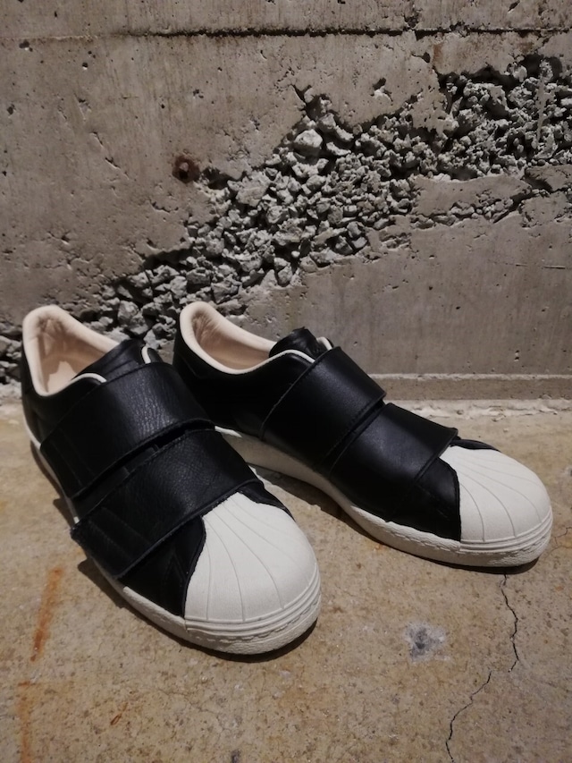  "adidas" "SUPERSTAR VELCRO 80s" Leather Sneaker