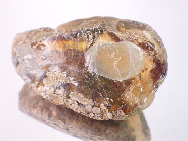 オパール原石　212.2ct ［D1-104］