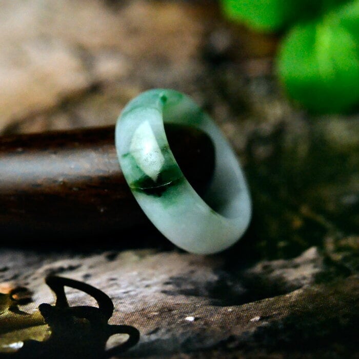 天然翡翠くりぬきリング 指輪 氷質 15号 | 天然石の卸屋