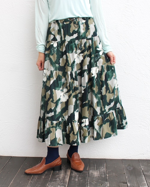 KEIHayamaPLUS/camouflage print skirt