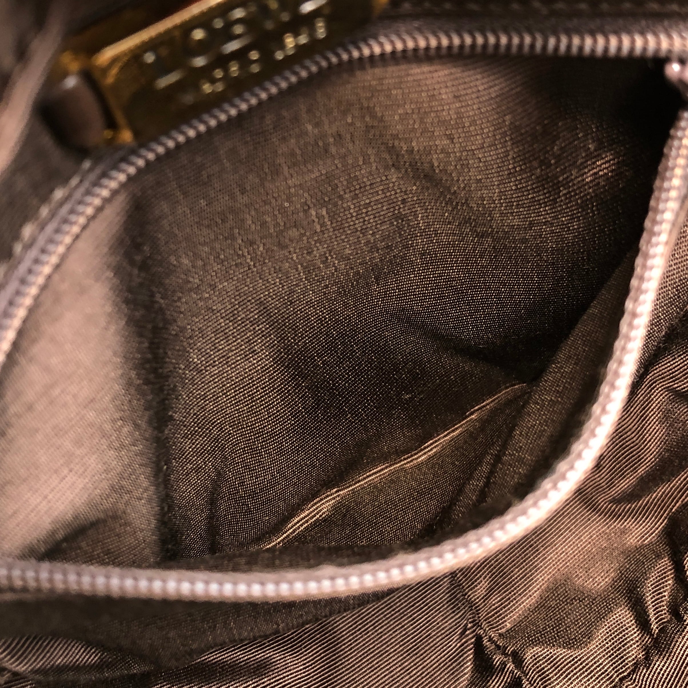 LOEWE ロエベ ショルダーバッグ カーキ アナグラム ナッパレザー