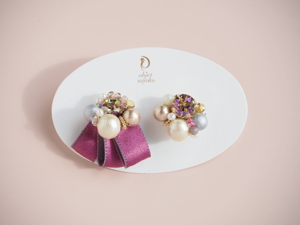 {送料.関税込} ソフトジェムストーン リボンピアス E-13】リボンピアス(イヤリング) | objet sayoko Accessories
