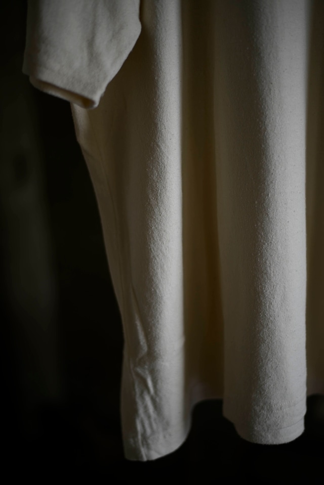 MITTAN / 強撚絹紬糸Tシャツ (生成)