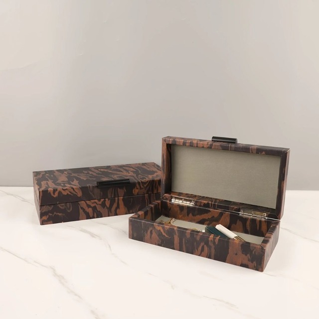 ジュエリーボックス アクセサリーケース フェイクレザー 木製 モダン おしゃれ かわいい 小物入れ デコレーションボックス コスメケース 多目的 収納 長方形 リビング 玄関