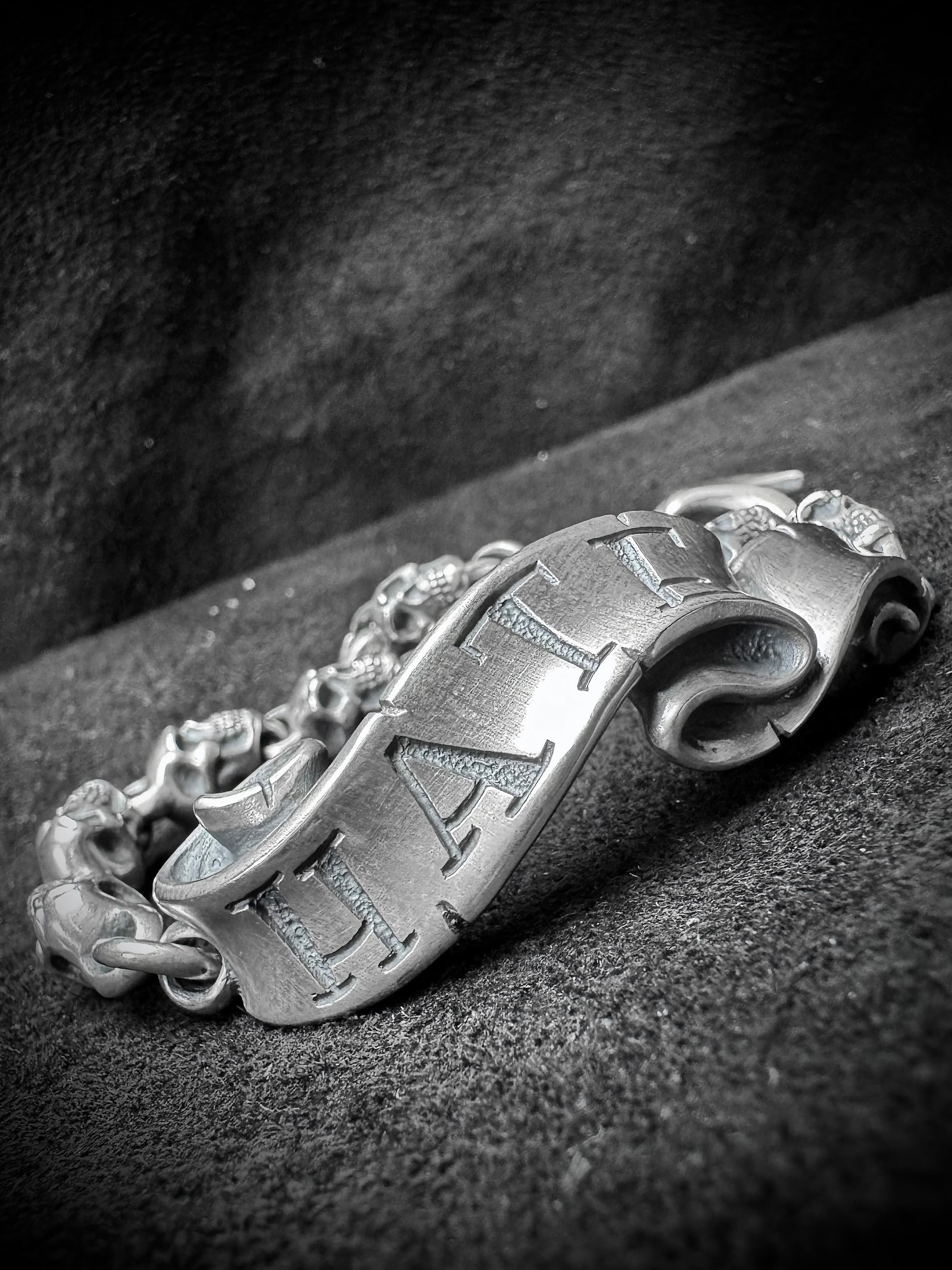 ラットレース HATEリボンブレスレット 定価75900円 ラットレース HATE