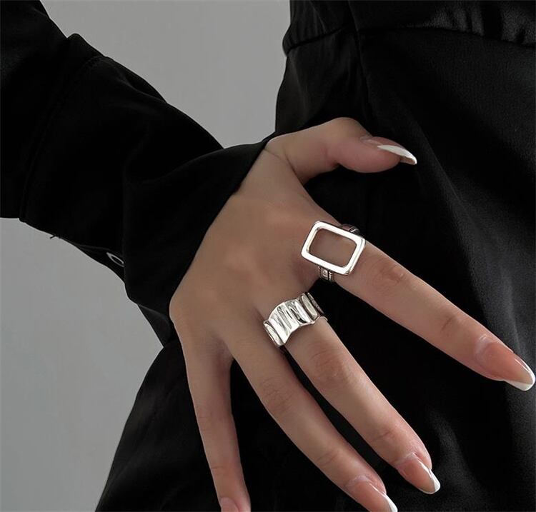 洗練されたシルエット リング セット イレギュラー 光沢 オープン