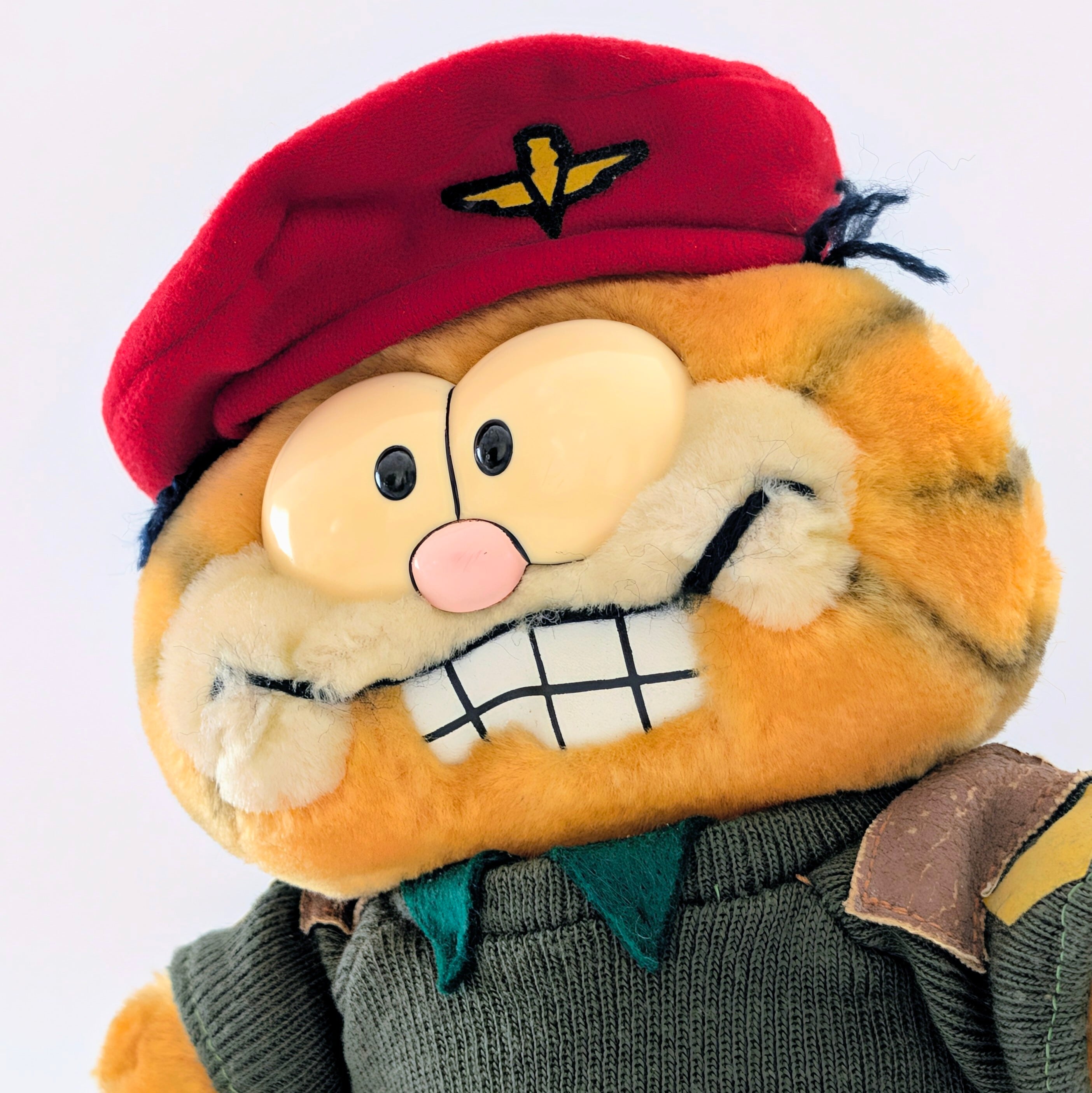 ☆ VINTAGE 1980年代初期 ☆【 Garfield ( ガーフィールド ) 】『 ガーフィールド大佐(笑) 』アーミーガーフィールド / ぬいぐるみ / プラッシュ / plush / 1980年代年製 〚アメリカン雑貨 アメトイ〛