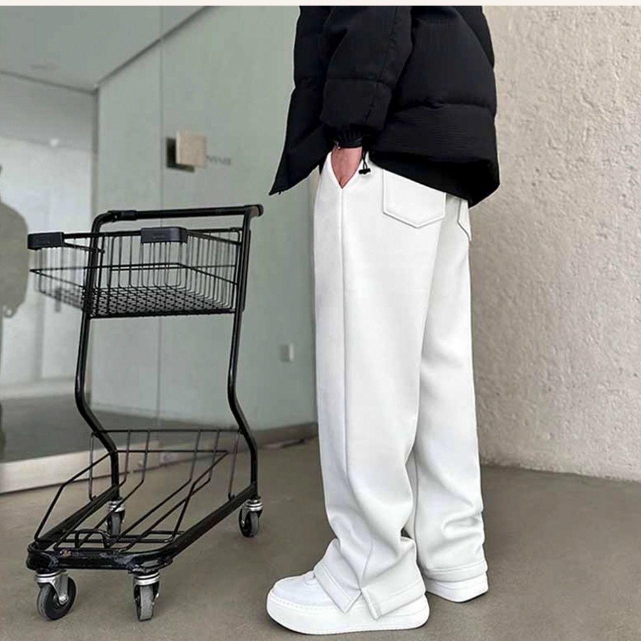 裾スリット裏起毛スマートレッグスウェットパンツ　1050