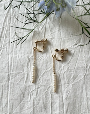 7pearl line earrings/pierces(GD)