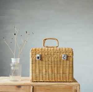 籐あみのバスケット
