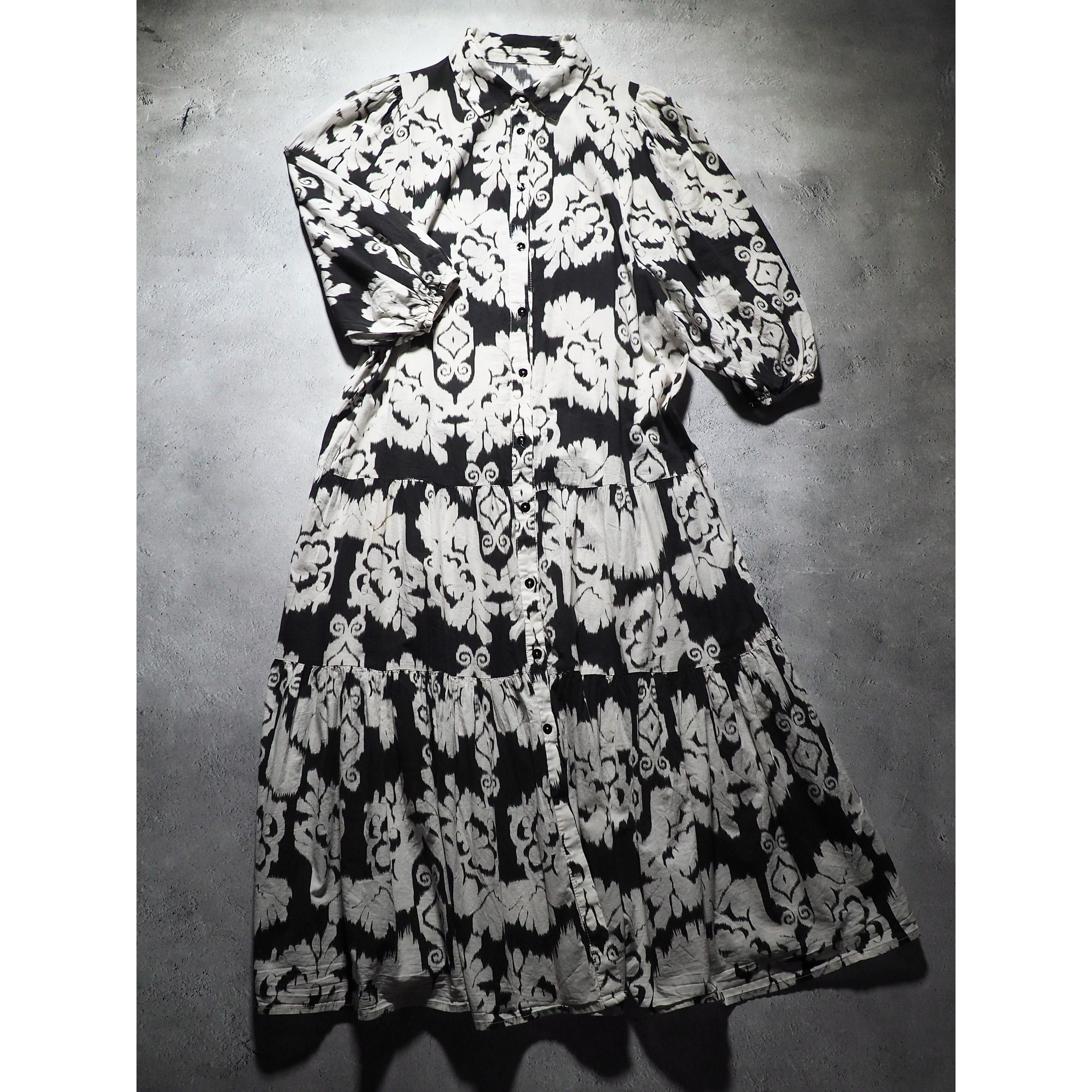 1990s Beautiful Gothic Flower pattern Design vintage onepiece Dress (made in Italy)