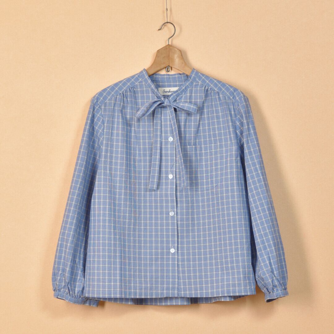 Sarahwear サラウエア 「Marin」パターンポプリン・ボウタイブラウス C52911・ブルーチェック 可愛過ぎないギャザーブラウスです。