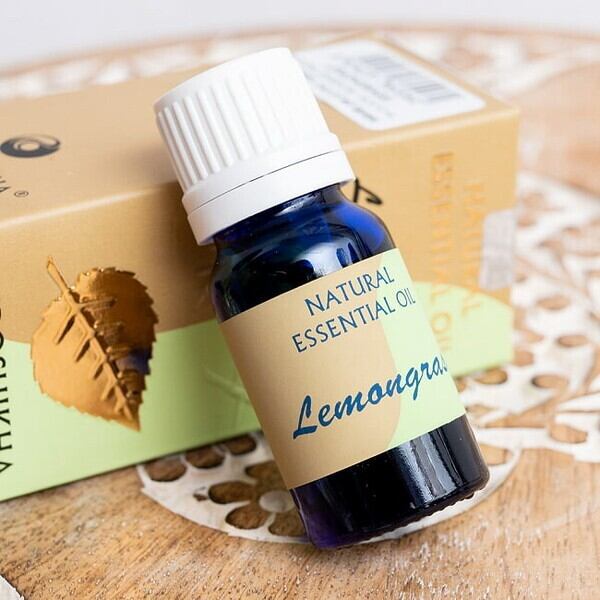 レモングラス(LEMONGLASS)の香り - オウロシカアロマオイル