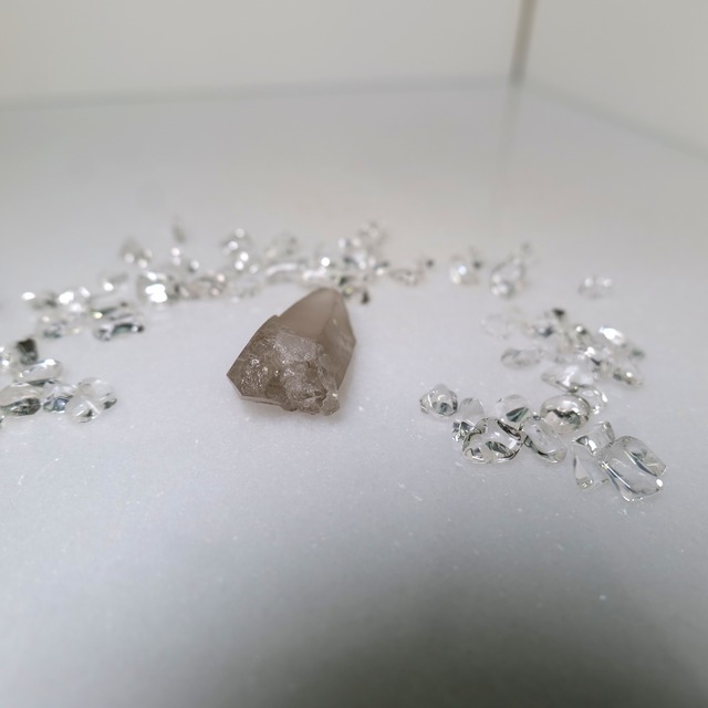 【豊かさへのヴィジョンを開き、望む未来を現実へと導く】ゴールデンヴィジョンクォーツ　ポイント　20　G13_5