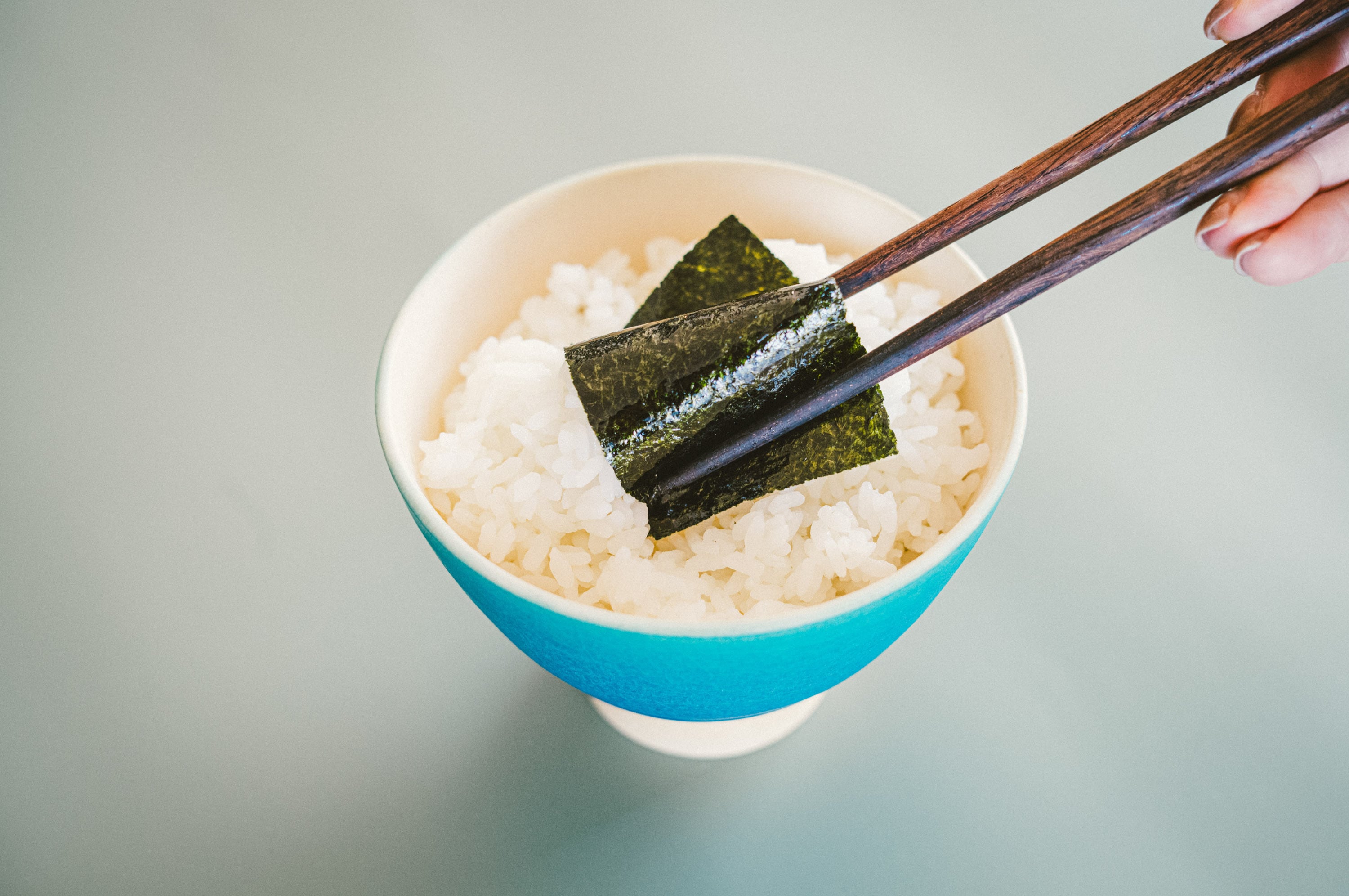 初摘み味付け海苔（新芽） 8個 初摘み海苔-味付海苔（8切64枚） | 神戸市漁業協同組合直売所