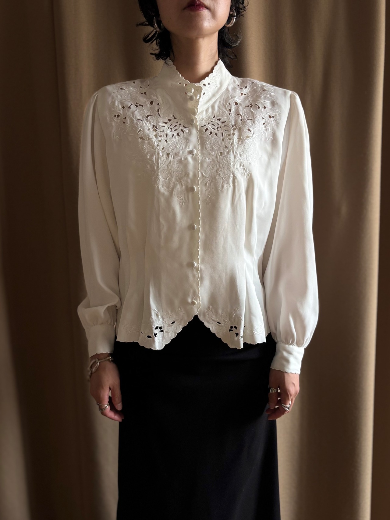 refined floral embroidery stand collar shirt-5274-6