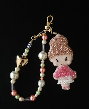 恋するアイリー❣️ビーズ刺繍ストラップ_8