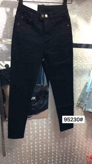 ストレッチデニムパンツ