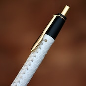 ラスト販売 ★巳年限定★ 革軸ペン【パイソンレザー(白蛇革)】