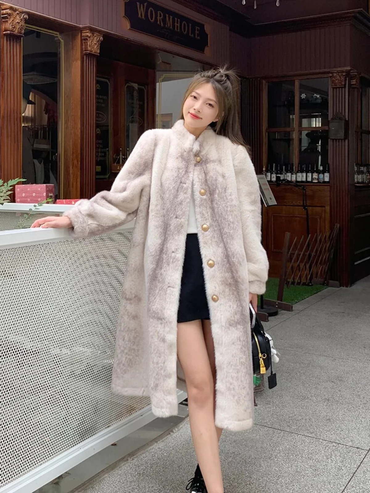 千川駅出口で引き渡し＞真冬もあたたか ゴージャス ミンク 眠い 毛皮の  