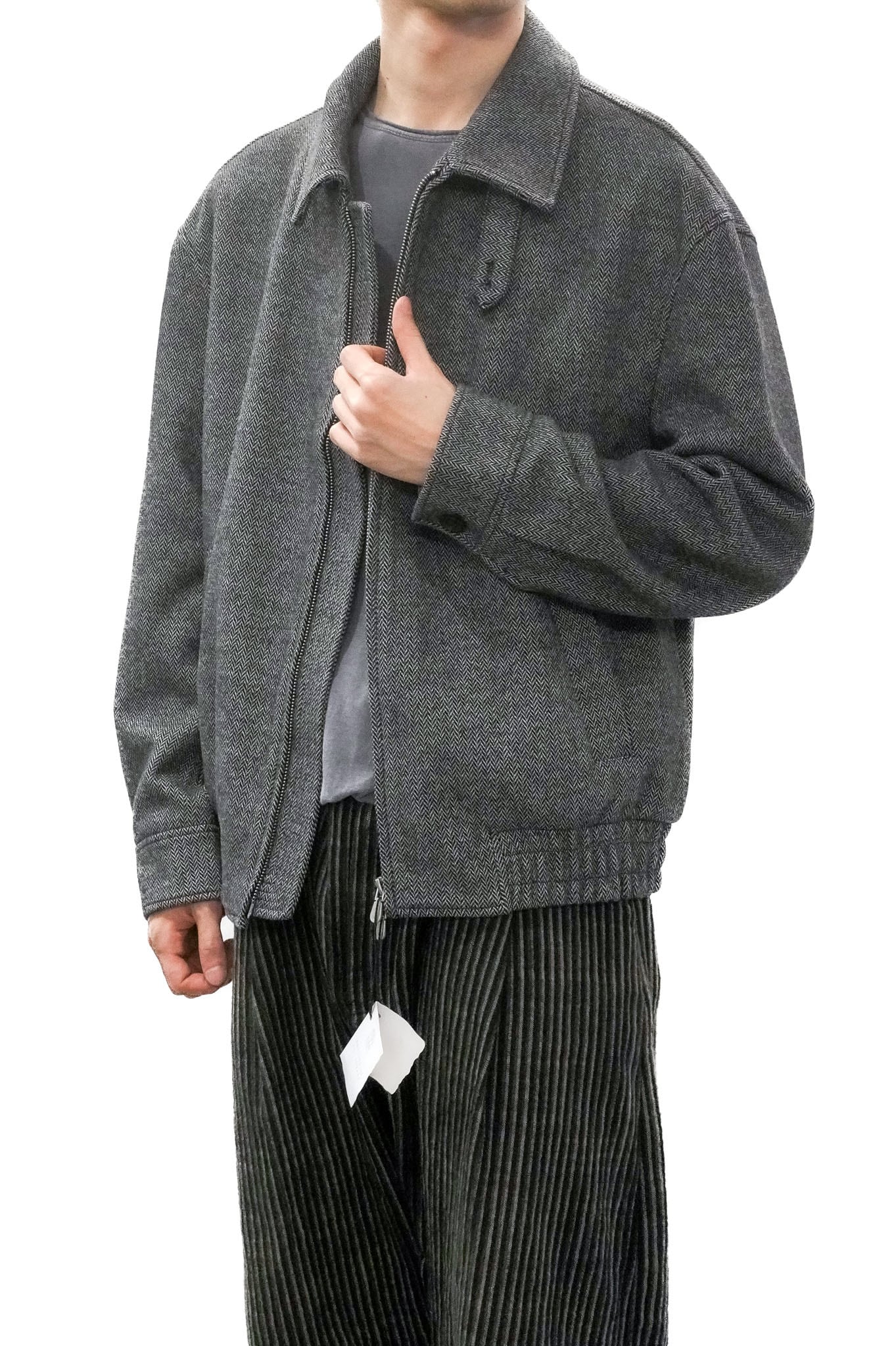 Brunello cucinelli トップス　ダークグレー Brunello Cucinelli - Charcoal Gray Diamond Crochet V-Neckline Sweater
