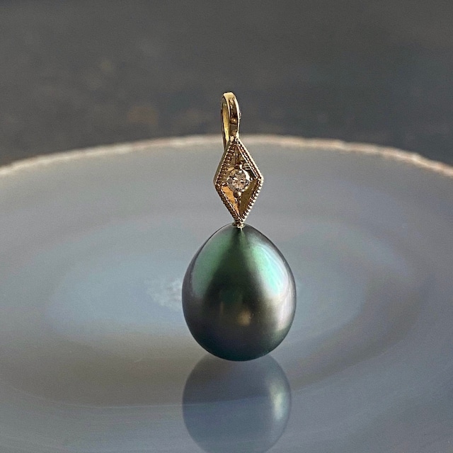 K18南洋バロックパール洋梨型×ダイヤモチーフペンダントヘッド / K18 South Sea Pearl Pear Shape× Dia-motif Pendant Head