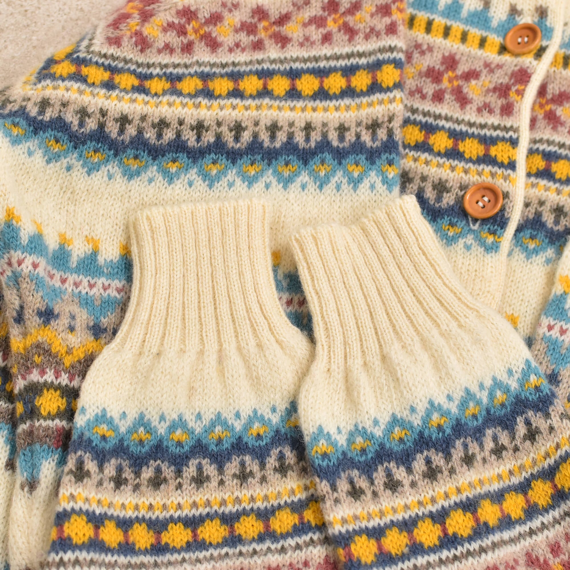 90s U.C.O.BENETTON wool knit cardigan | 古着屋 grin days memory