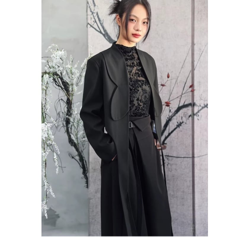 ✿フォーマルとデザイン感が融合した 上品なスーツ！【大青龍肆