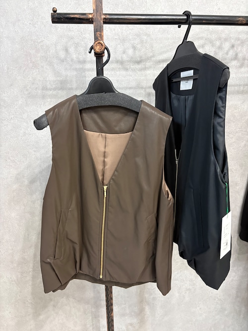 【praia】フェイクレザーバルーンベスト　LEO2687