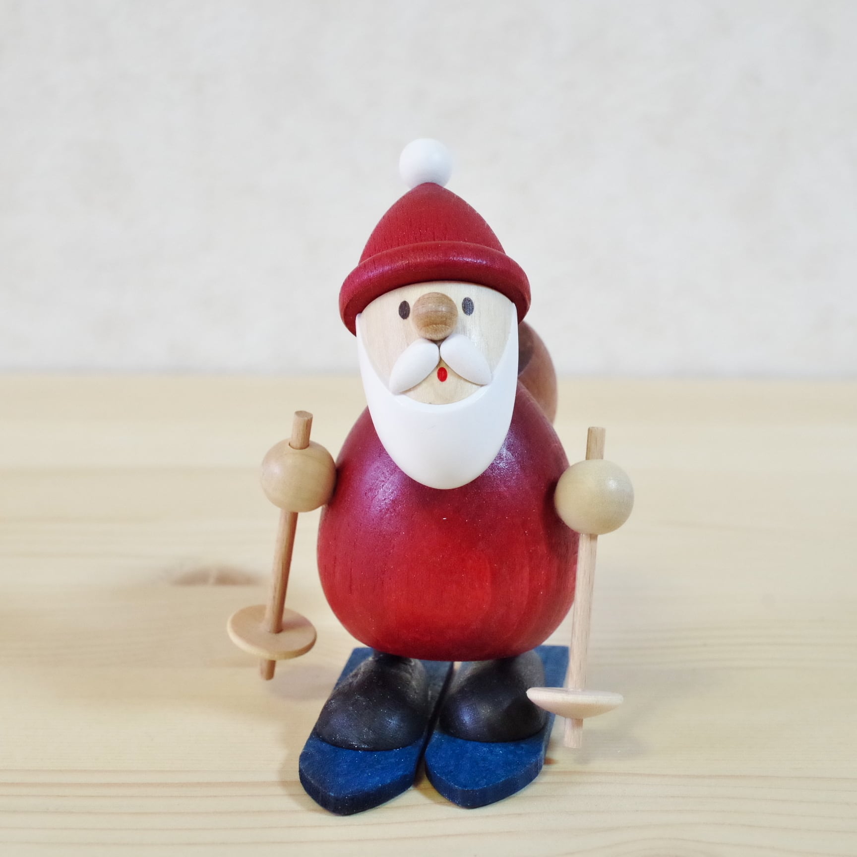 ポールウルリッヒ スキーするサンタ | 木のおもちゃ専門店 おもちゃ箱